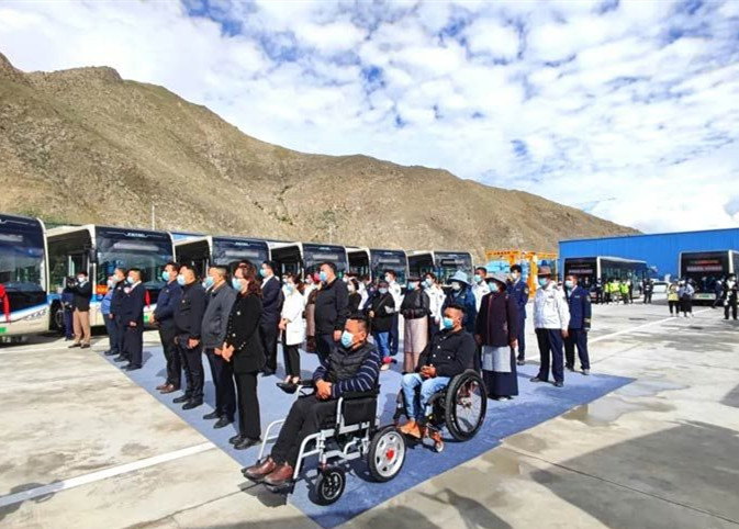 硬核！設(shè)輪椅專區(qū)，實(shí)現(xiàn)無(wú)障礙乘車，拉薩公交大站快線，直通車投運(yùn)了?！?(圖3)