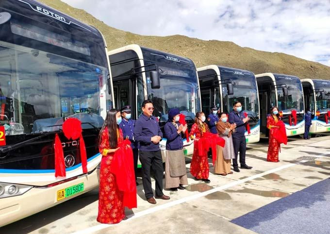 硬核！設(shè)輪椅專區(qū)，實(shí)現(xiàn)無(wú)障礙乘車，拉薩公交大站快線，直通車投運(yùn)了?！?(圖2)