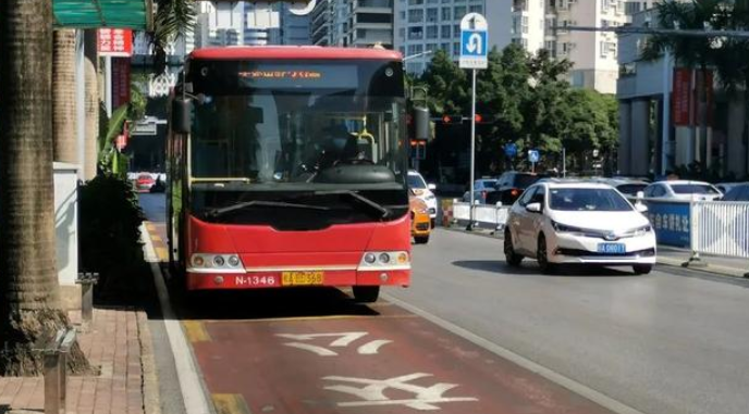 讓公交車“快”起來！南寧市公共交通機(jī)動化出行分擔(dān)率達(dá)到50%以上(圖1)