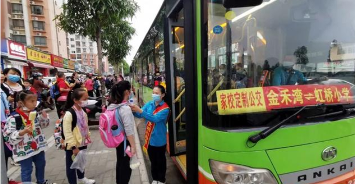 讓公交車“快”起來！南寧市公共交通機(jī)動化出行分擔(dān)率達(dá)到50%以上(圖2)